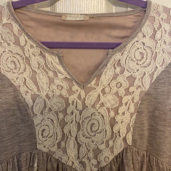 PERFECT LONG SLEEVE DETAILED TOP - Picture 2 of 4